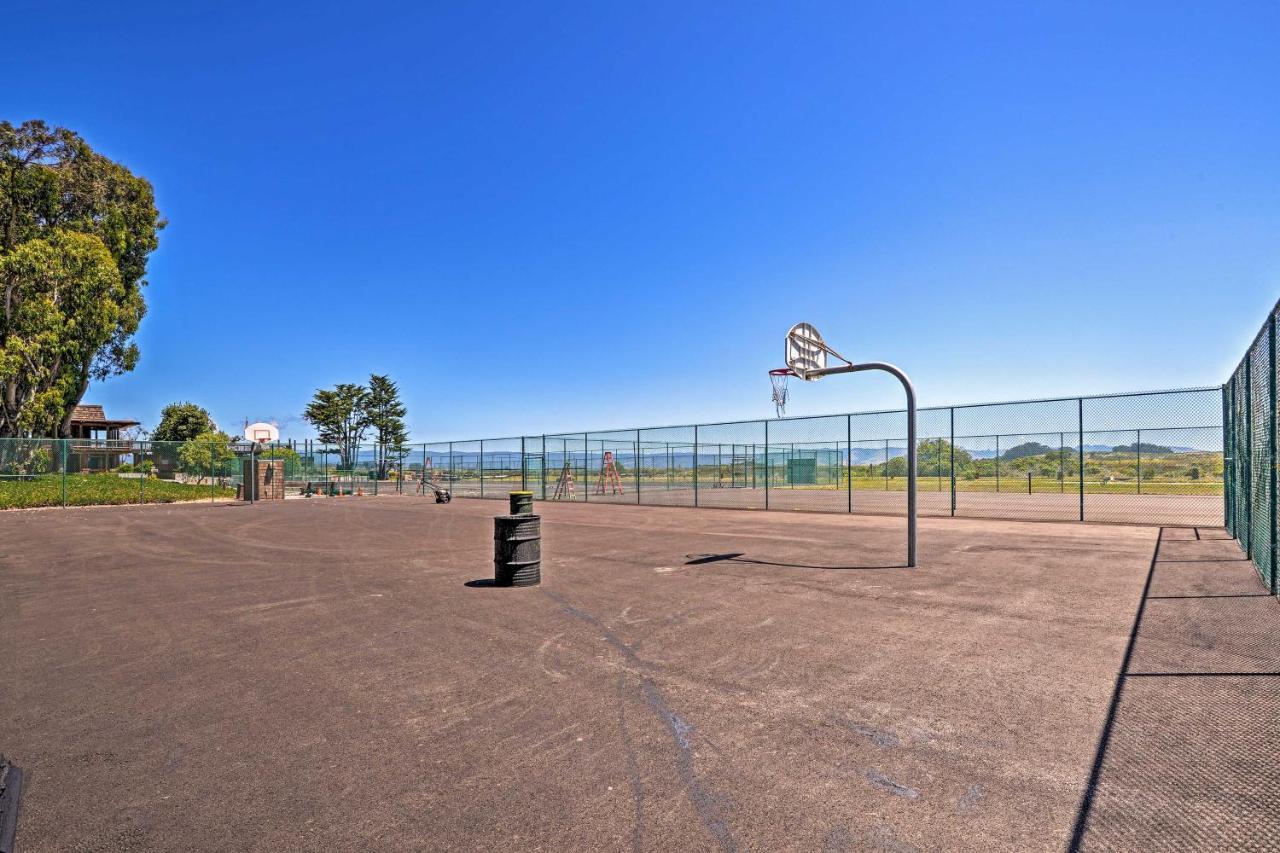 Beachfront Condo With Monterey Bay Views! Watsonville Exterior photo